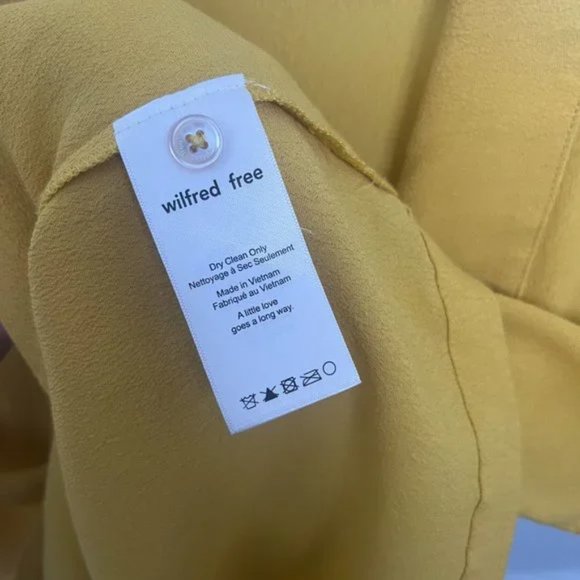 Aritzia Wilfred Free Shawna Blouse - Picture 2 of 6